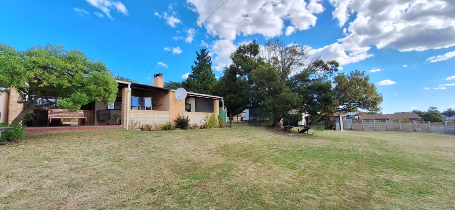 4 Bedroom Property for Sale in Albertinia Western Cape